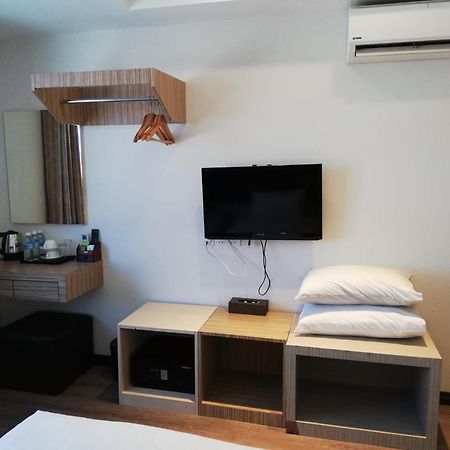 Ease Hotel Kota Kinabalu Eksteriør billede