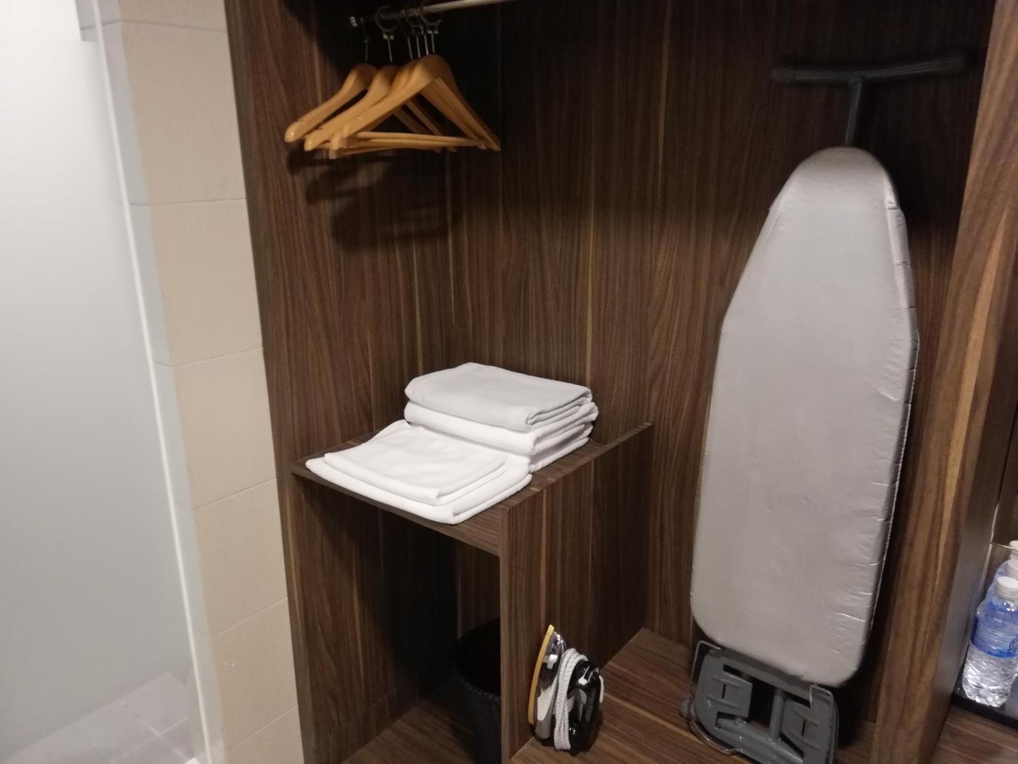 Ease Hotel Kota Kinabalu Eksteriør billede