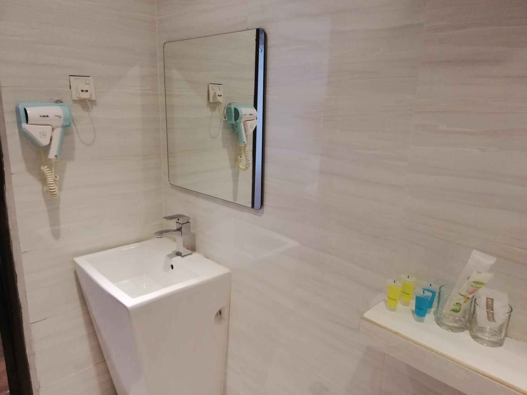 Ease Hotel Kota Kinabalu Eksteriør billede