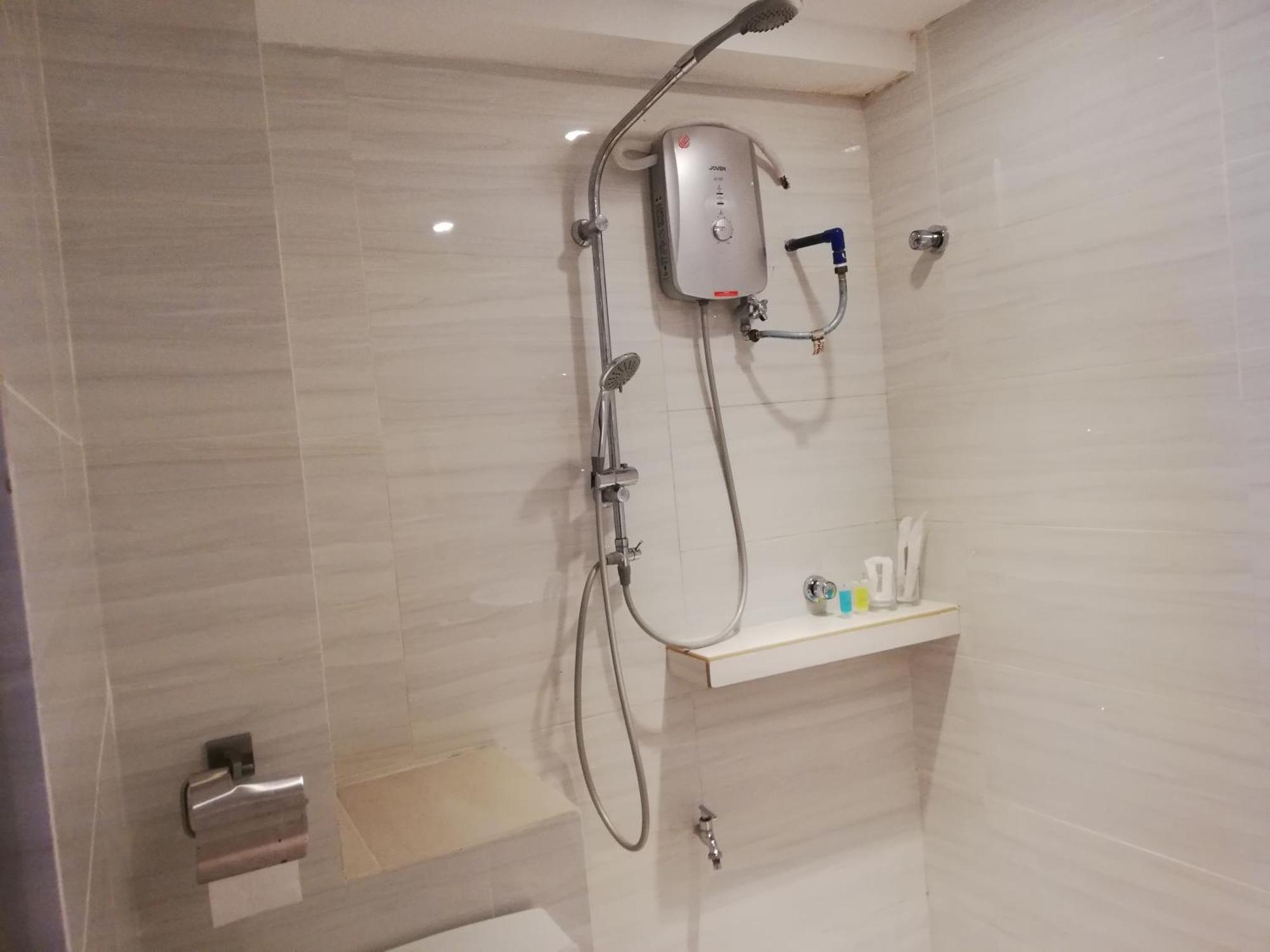 Ease Hotel Kota Kinabalu Eksteriør billede