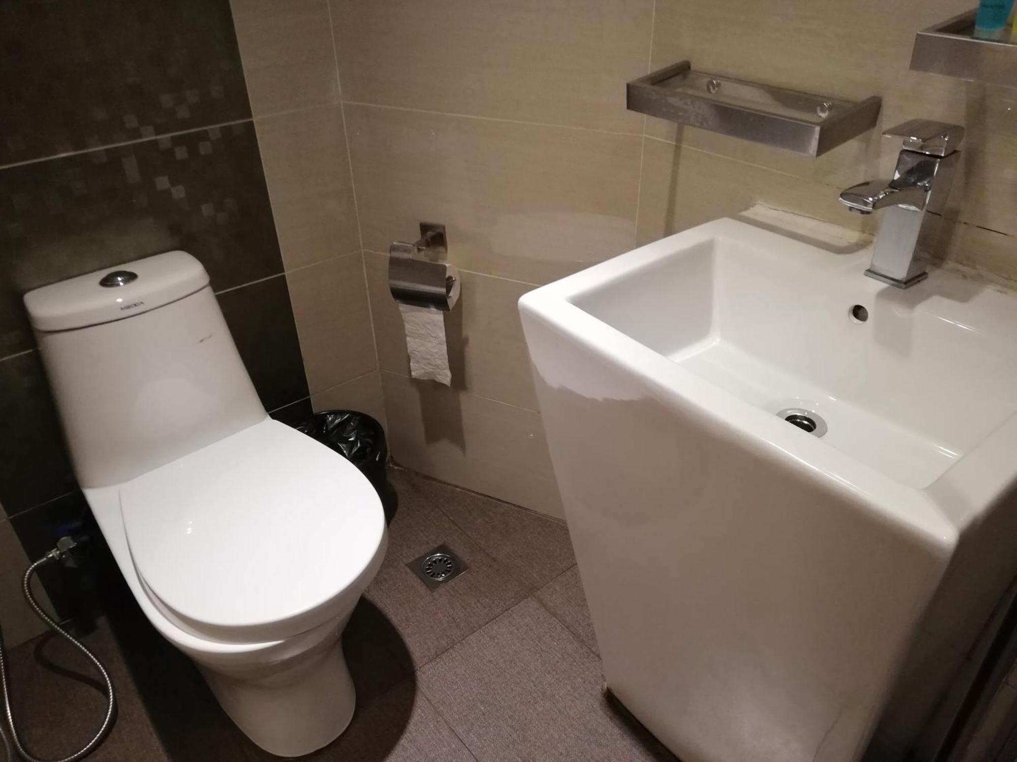 Ease Hotel Kota Kinabalu Eksteriør billede