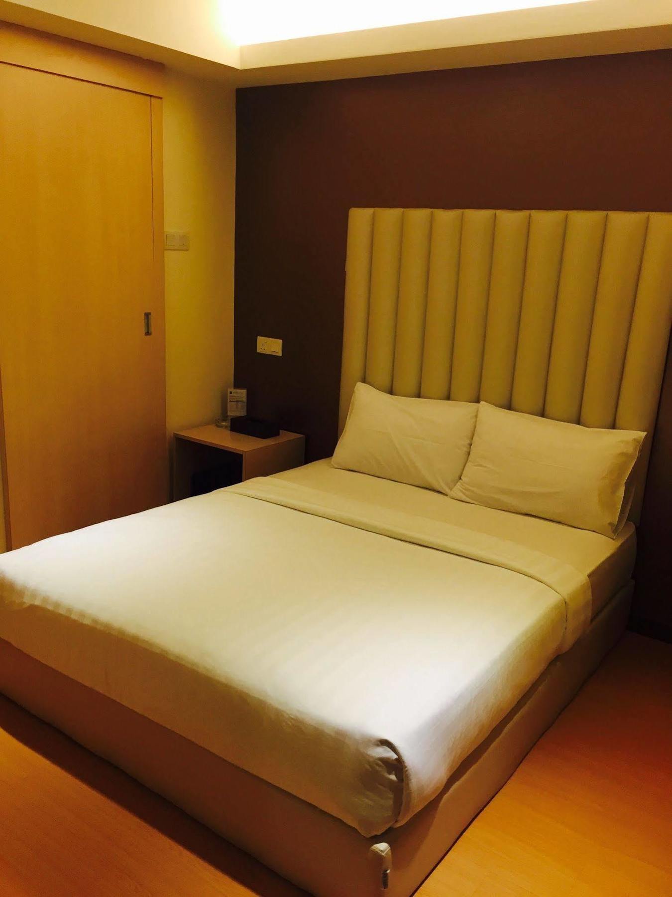 Ease Hotel Kota Kinabalu Eksteriør billede