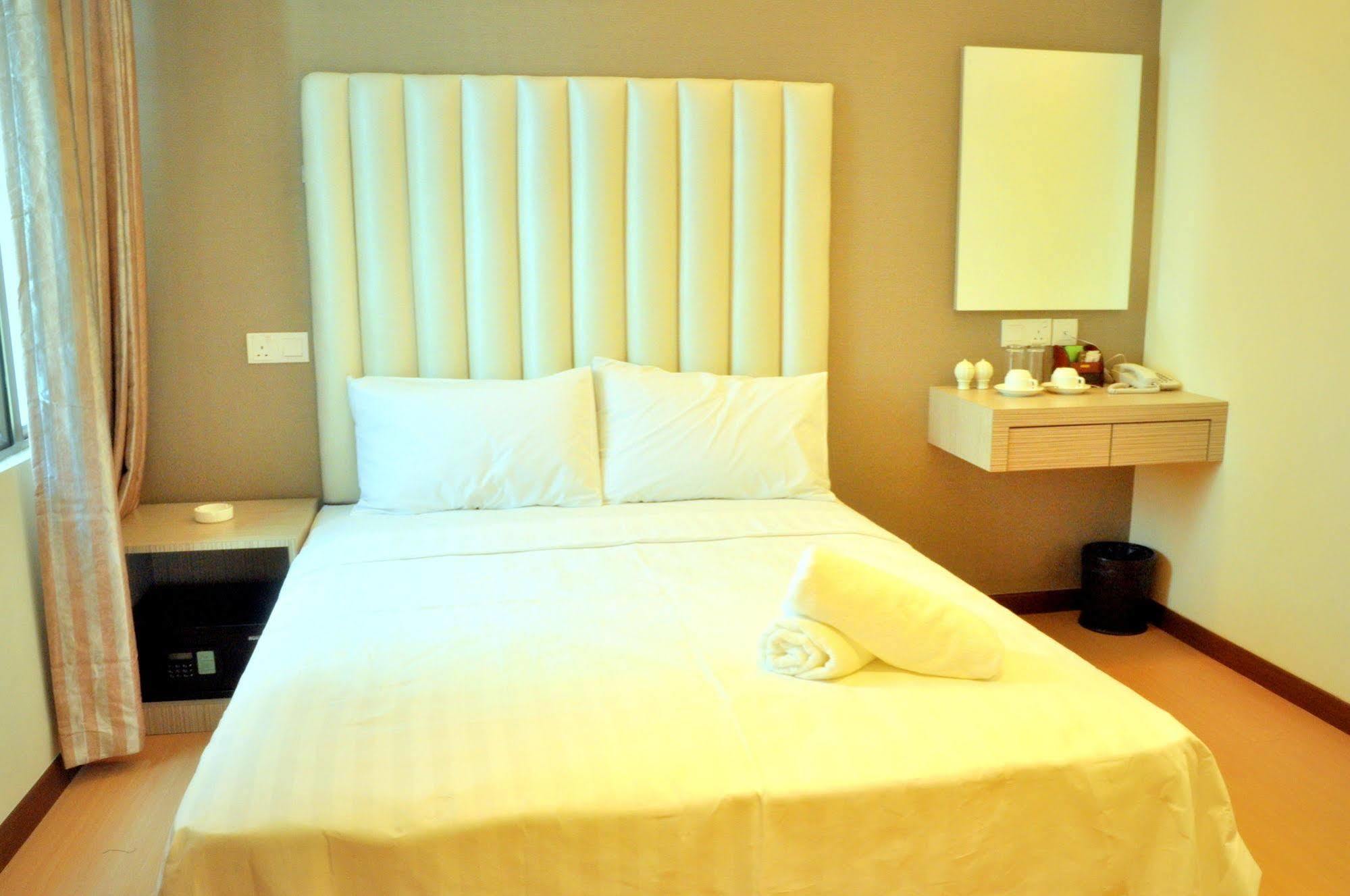Ease Hotel Kota Kinabalu Eksteriør billede