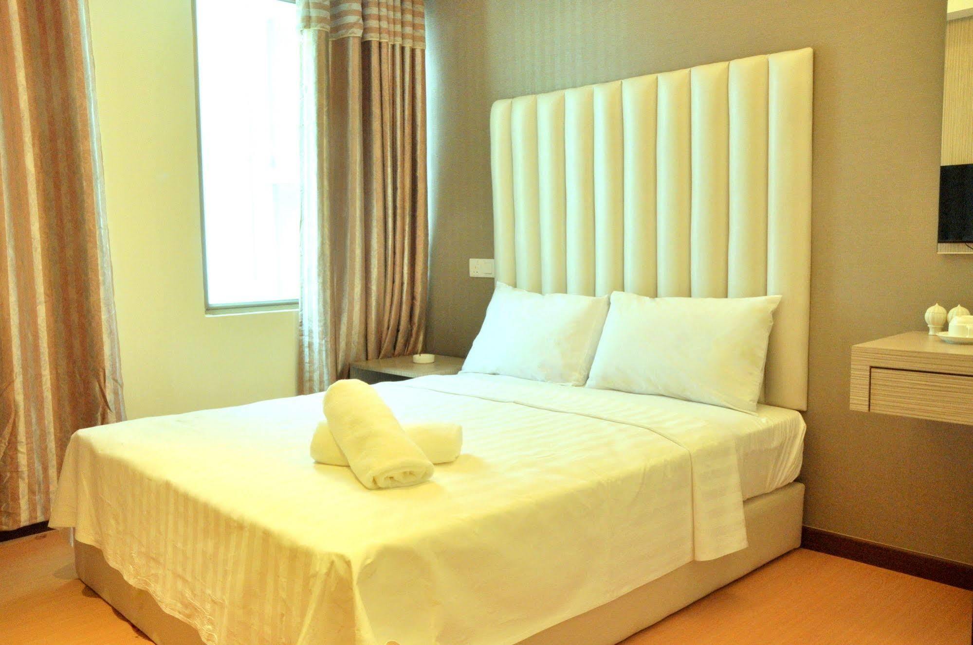 Ease Hotel Kota Kinabalu Eksteriør billede