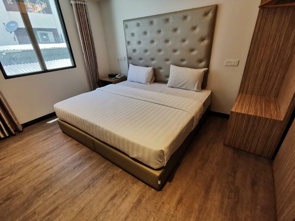 Ease Hotel Kota Kinabalu Eksteriør billede